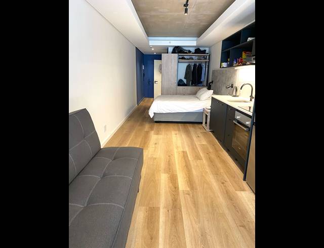 1 BEDROOM APARTMENT TO LET IN SEA POINT